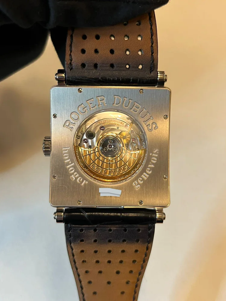 Roger Dubuis Golden Square G40 140 G22 7A